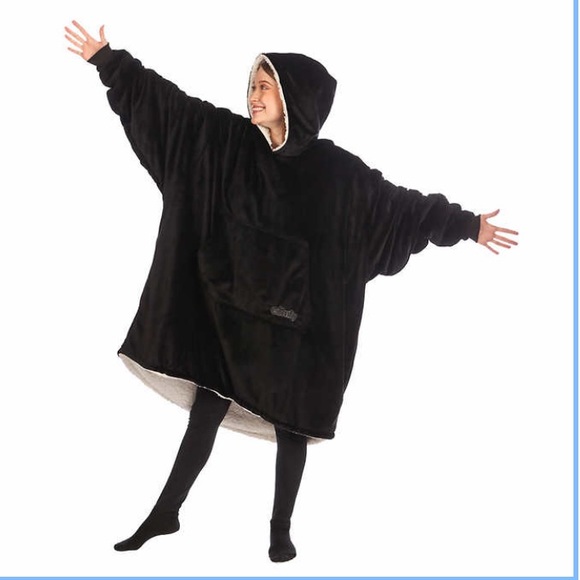 Comfy USA Other - The Comfy Hooded Blanket Sweatshirt Black one size